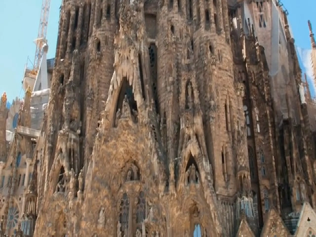 Nhà thờ Sagrada familia - kiệt tác của kẻ điên hay thiên tài?