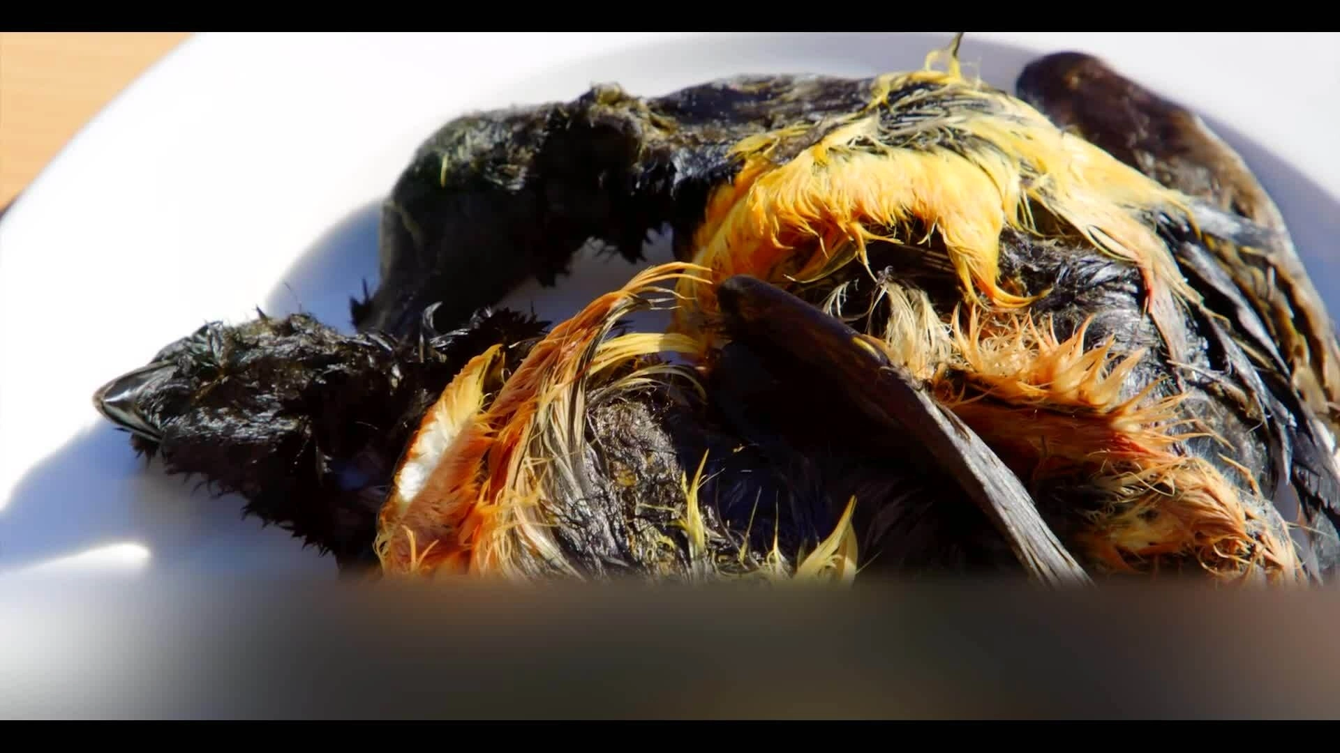 Món ăn 'thách thức' nhất thế giới được làm như thế nào?