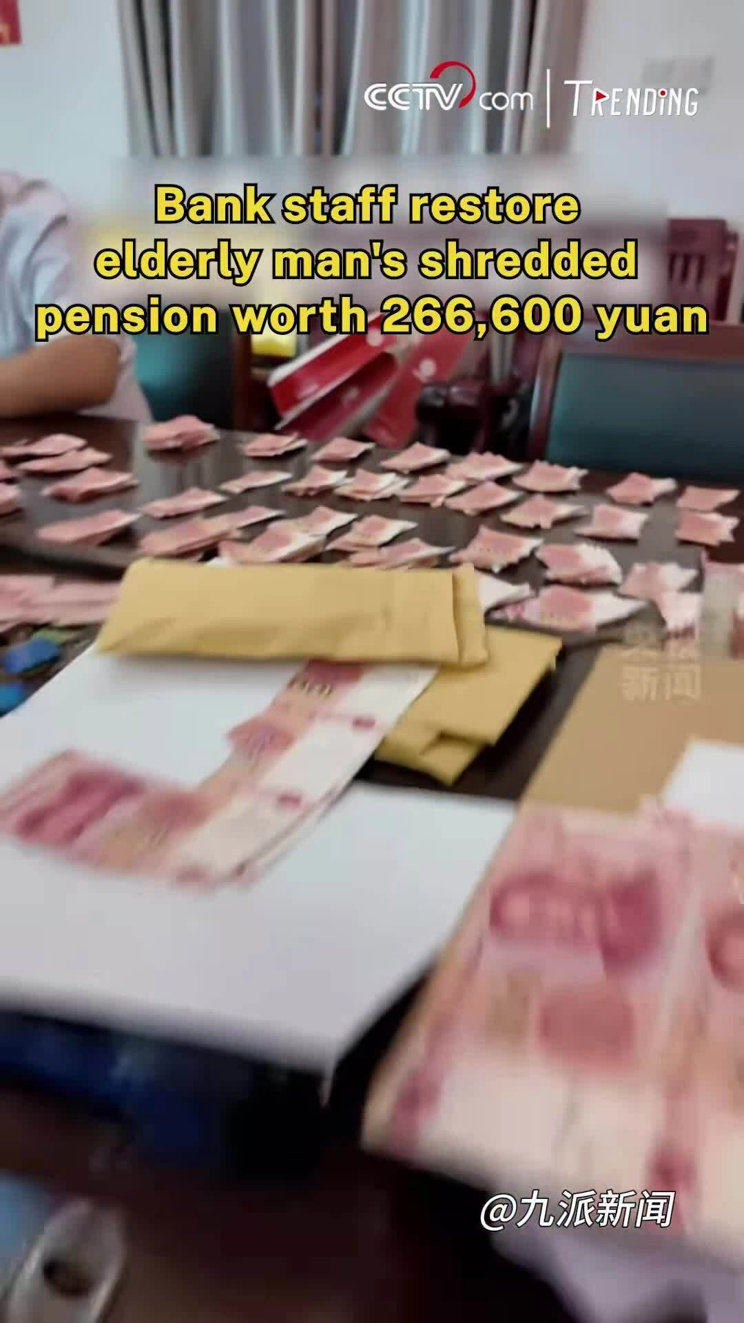 Kết hậu cho cụ ông xé nát 266.000 tệ tiền hưu trí