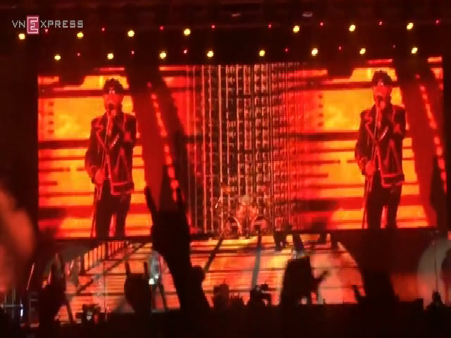 Khán giả cuồng nhiệt cùng Scorpions