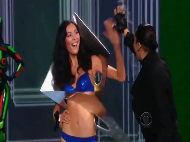 Lưu Văn diễn Victoria's Secret