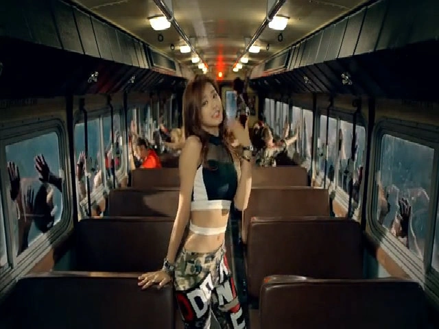Tzuyu trong MV đầu tay