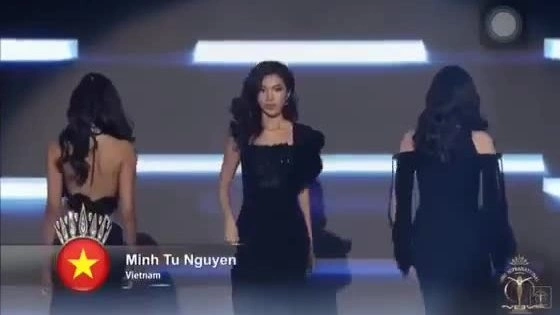 Minh Tú catwalk trong chung kết