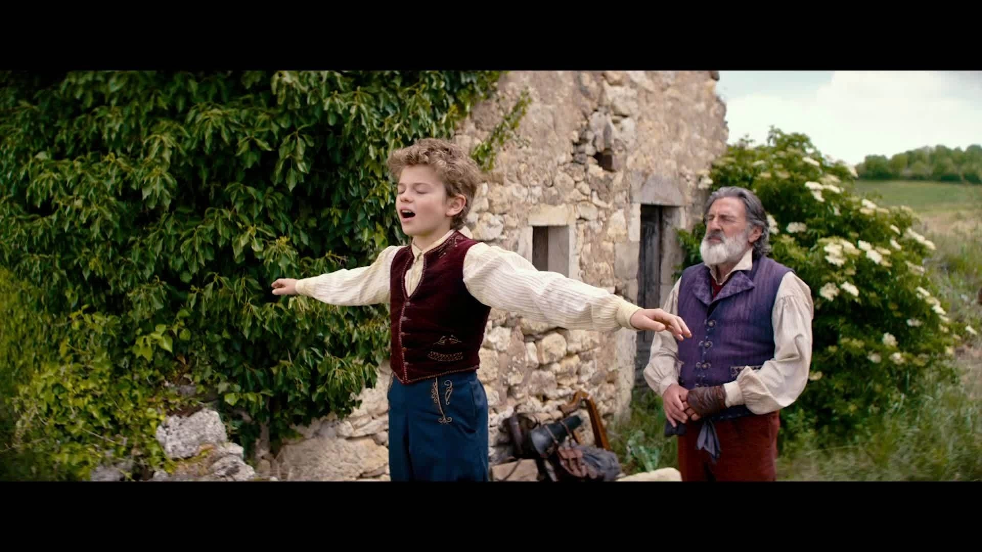 Trailer phim 'Không gia đình'