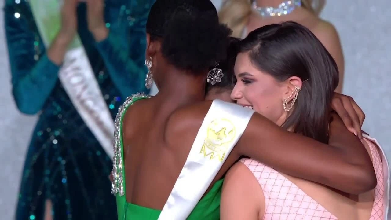 VnE - Người đẹp Jamaica đăng quang Miss World 2019