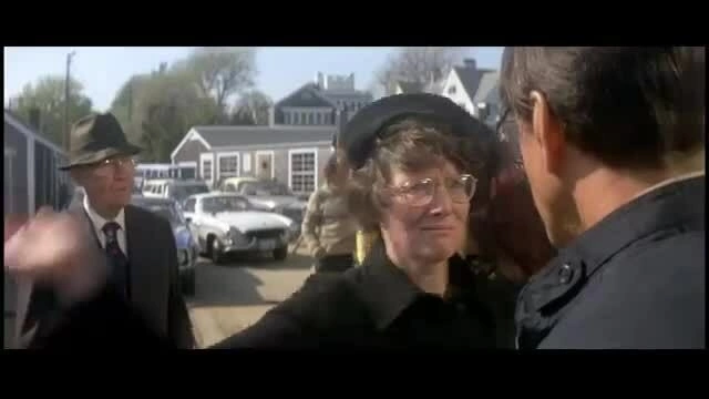Cảnh phim của Lee Fierro trong "Jaws"