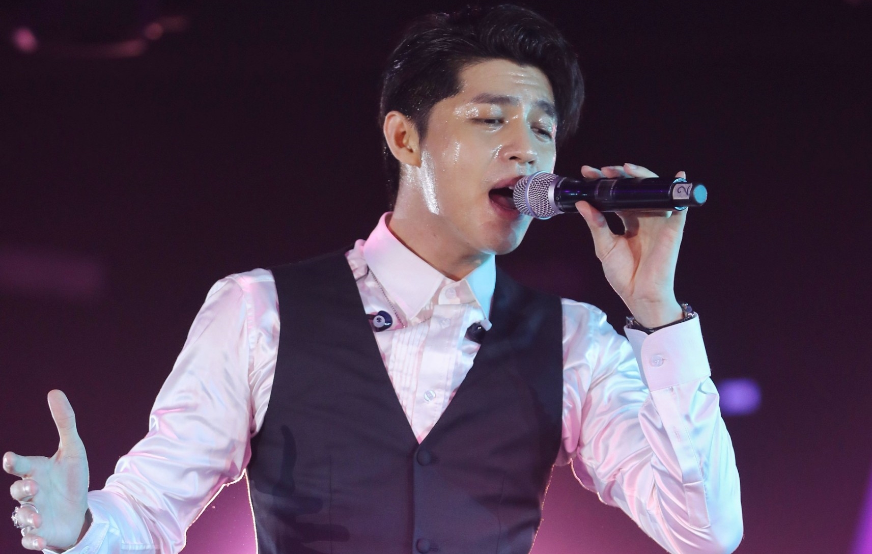 Noo Phước Thịnh hát 'Cause I Love You'