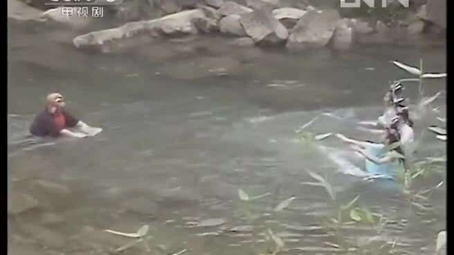 Hậu trường cảnh nữ yêu mặc hở phim 'Tây du ký' 1986