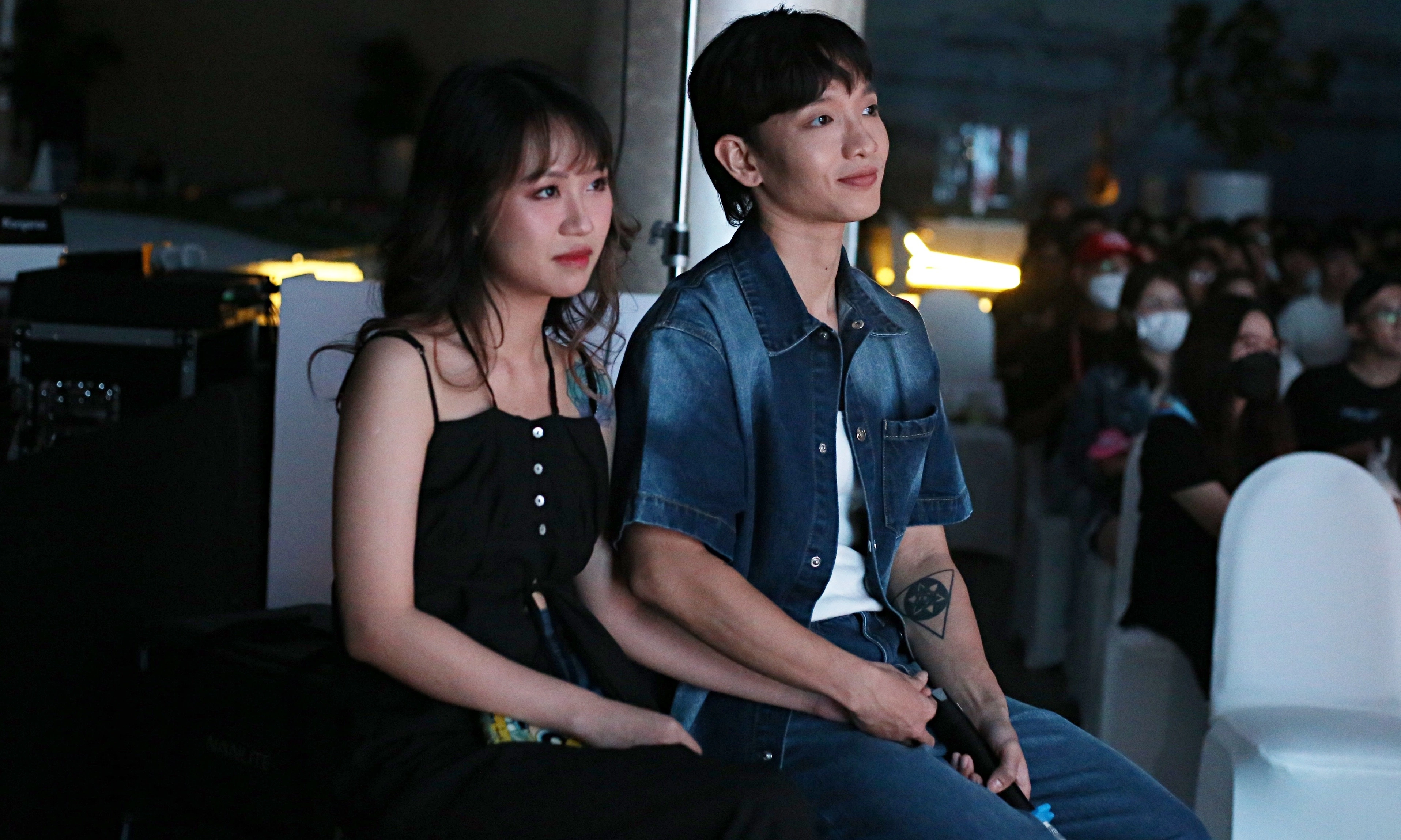 Hoàng Dũng công khai bạn gái giữa sự kiện