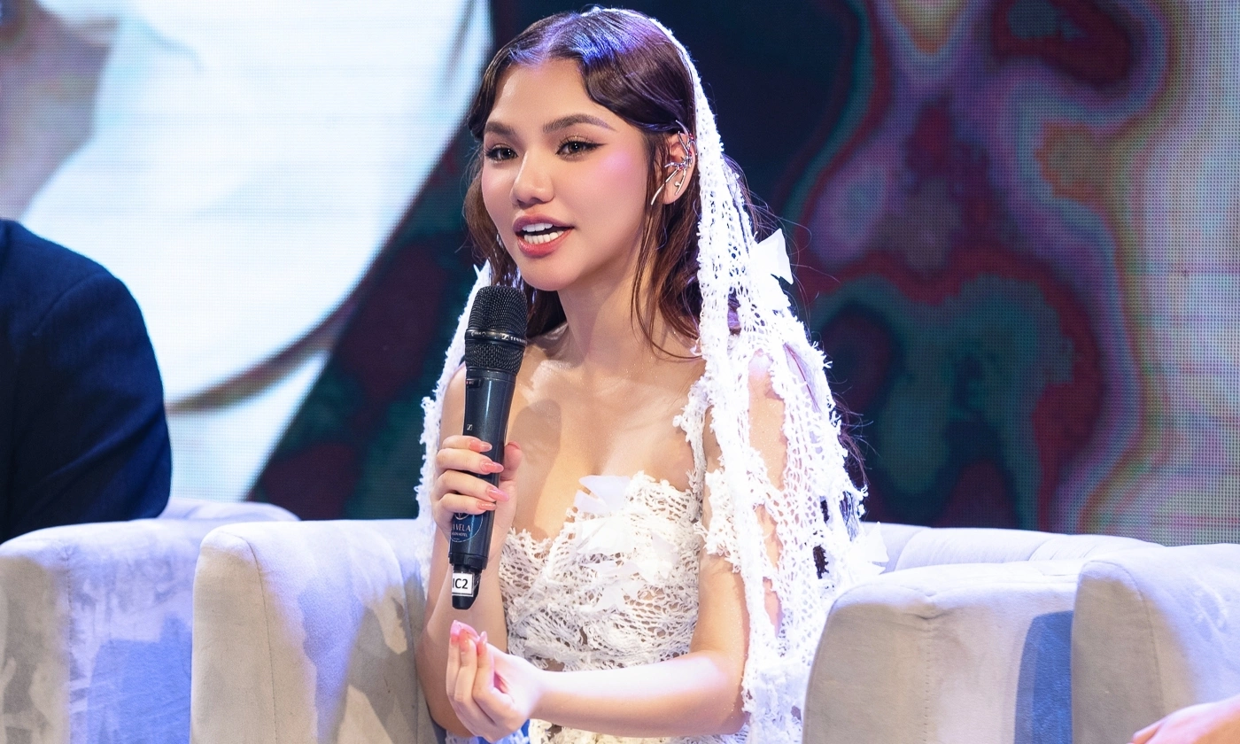 Myra Trần nói về lần đầu hát nhạc dance