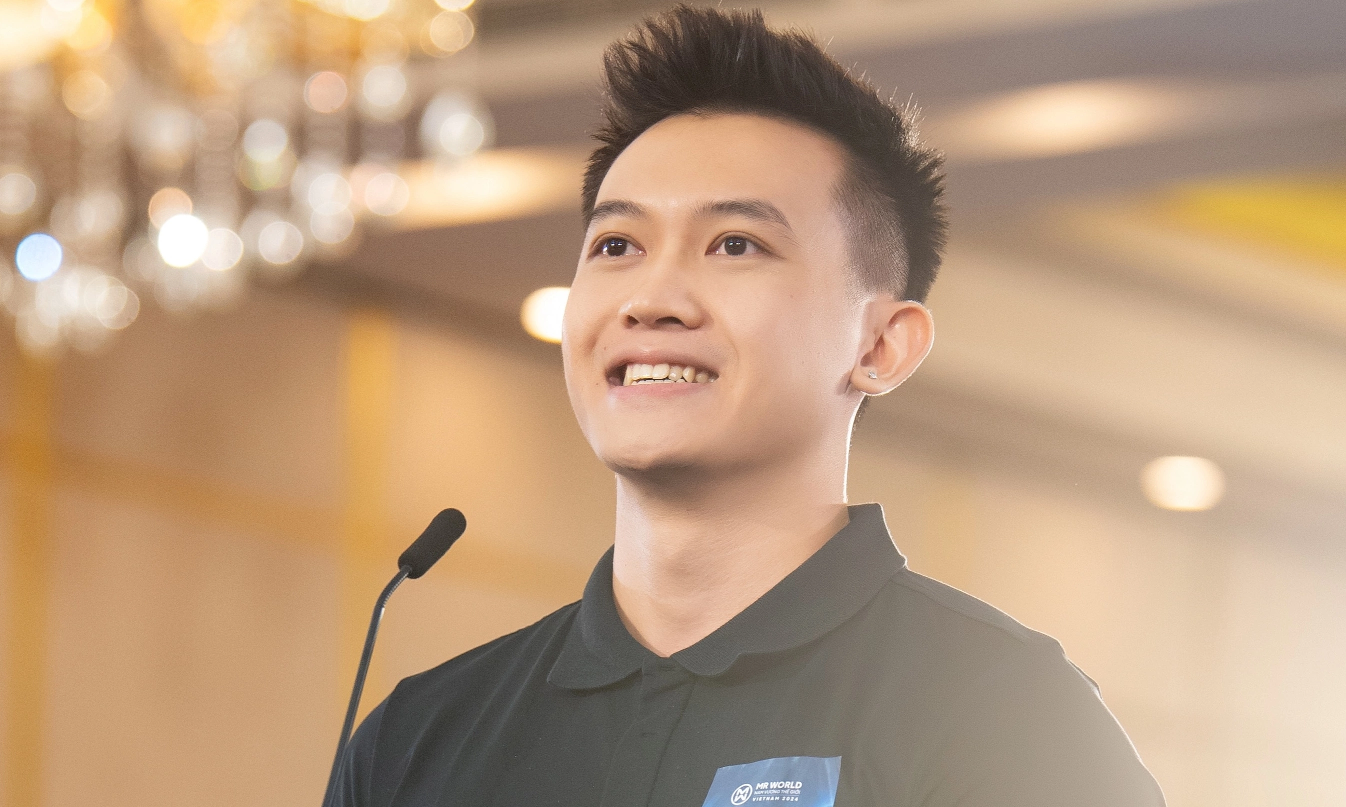 Đinh Ta Bi ở vòng sơ tuyển Mr World Vietnam