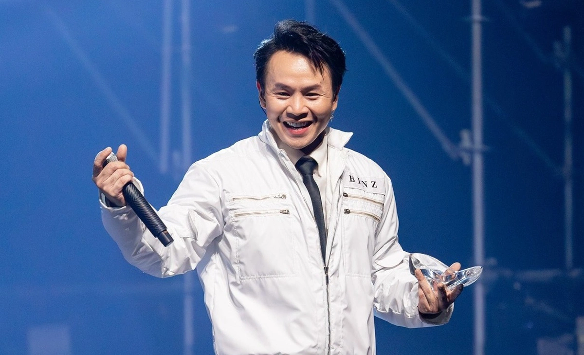 Binz học hát chèo