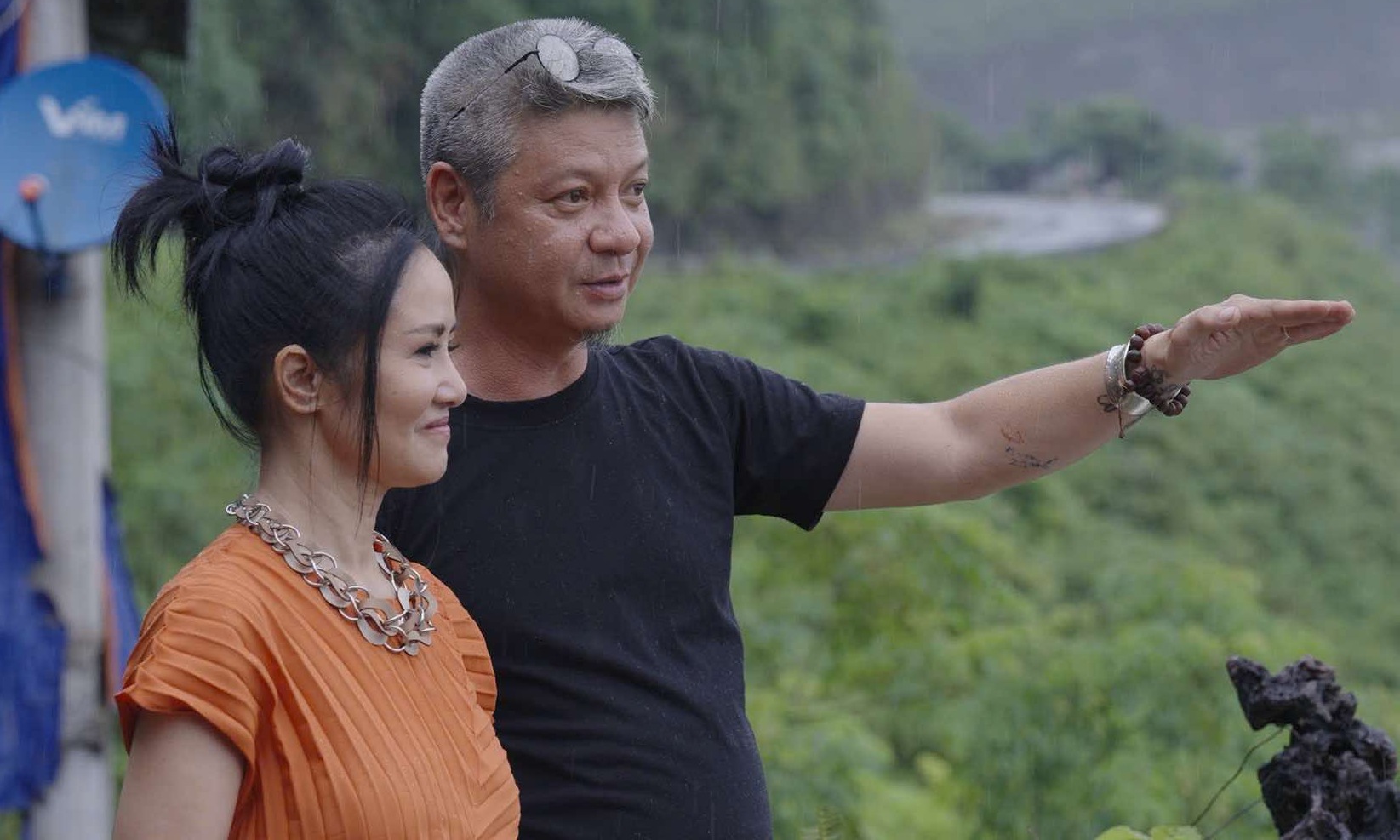 'Thong dong với Bống': Hồng Nhung tái ngộ bạn sau 40 năm