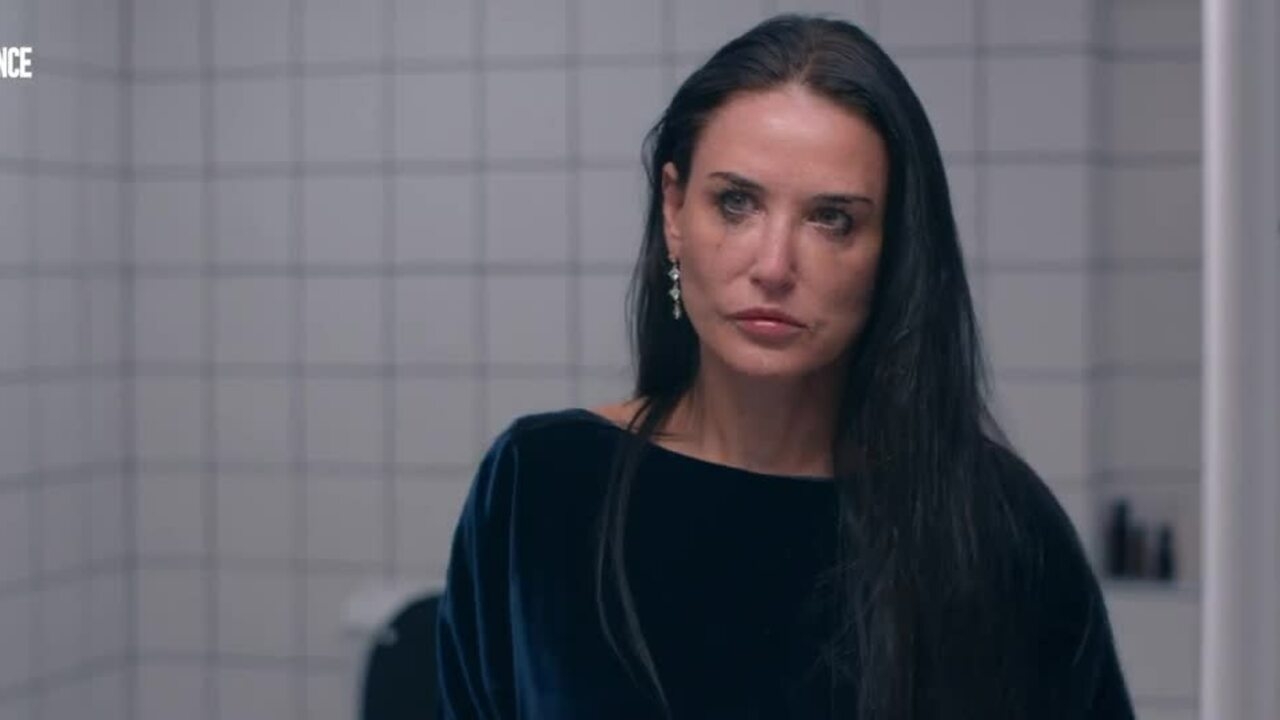 Nhan sắc Demi Moore qua hơn 40 năm