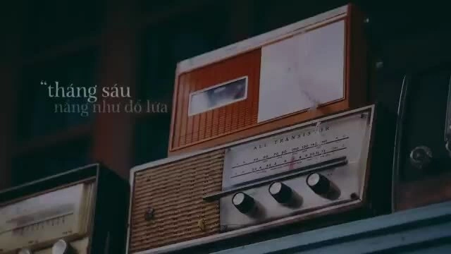 'Bài ca tháng sáu' - Hà Trần