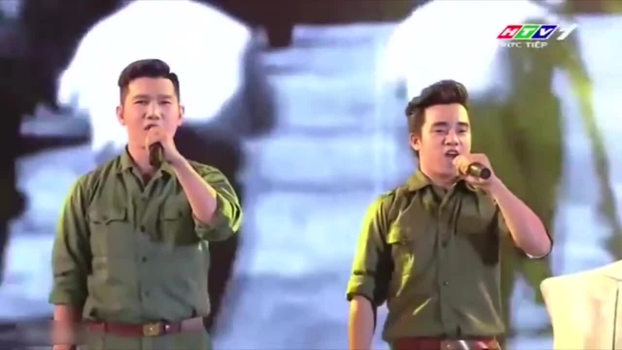 Ca khúc "Phi đội ta xuất kích" trong chương trình "Tự hào bộ đội Cụ Hồ" năm 2017