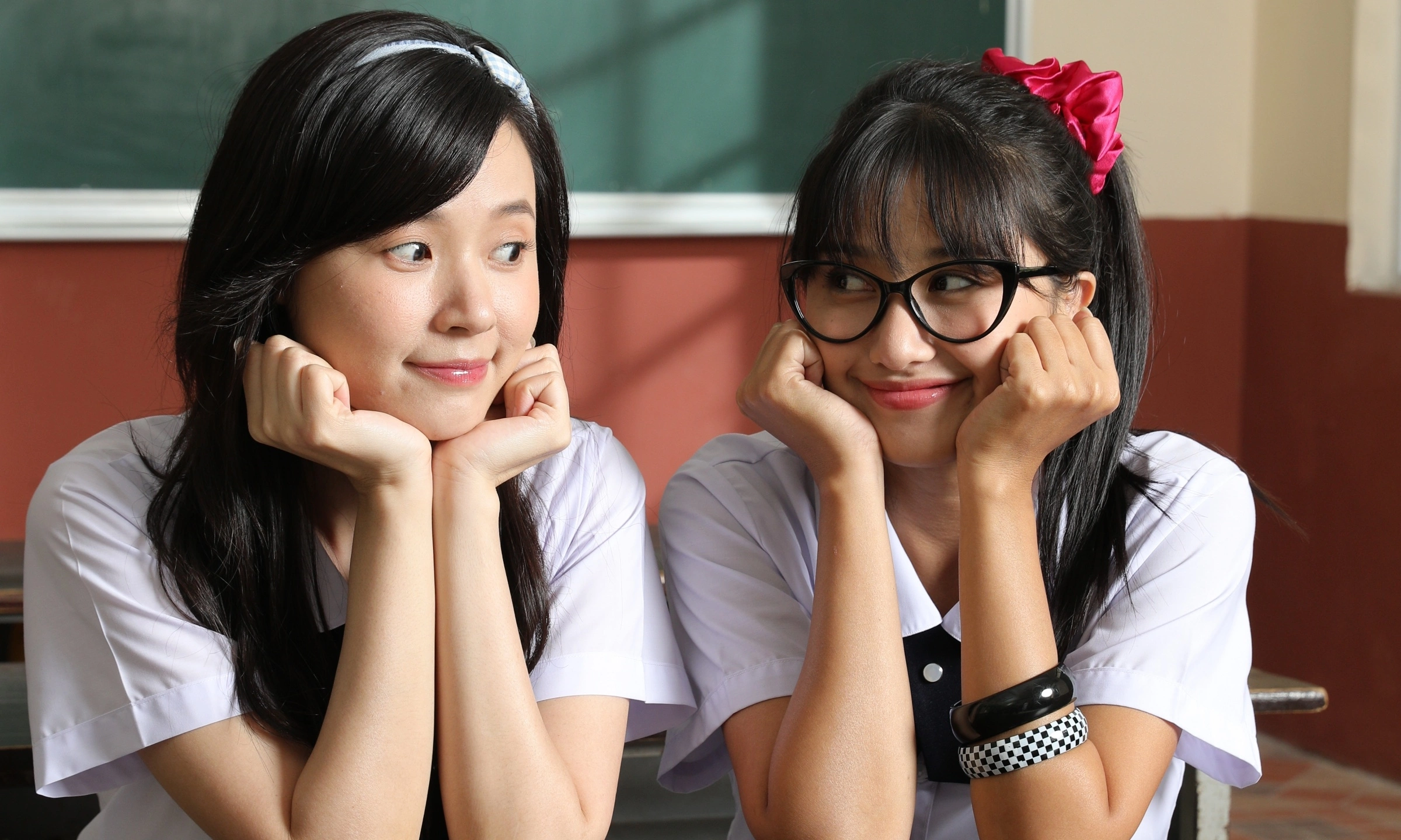 Midu trong phim '1314 - Đợi em ở ngày cũ"