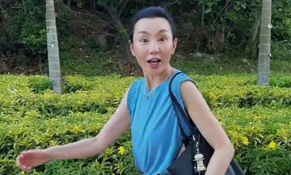 Trương Mạn Ngọc sau 13 năm giải nghệ