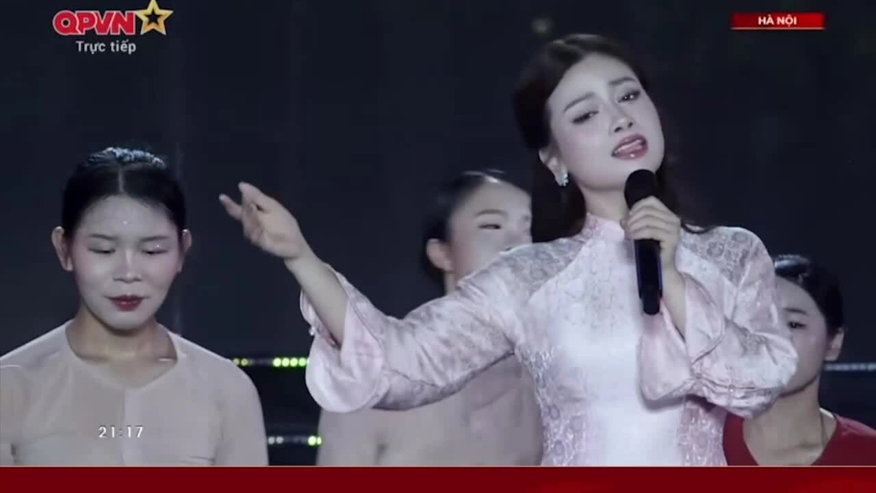 Anh Tú, Dương Hoàng Yến hát 'Tình ca'