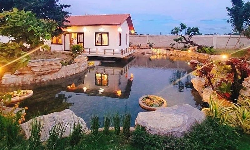 Trường Giang giới thiệu không gian sống ở ngoại ô thành phố với đồng nghiệp