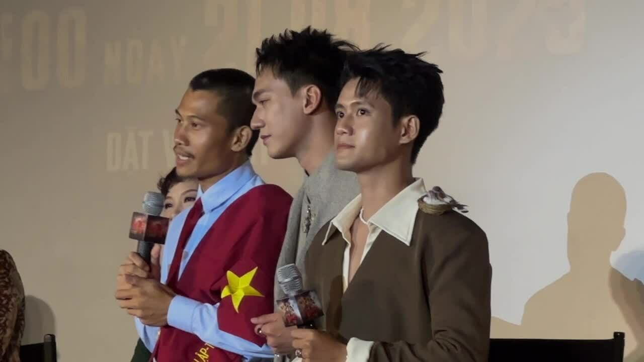 Diễn viên "Mưa đỏ" kể kỷ niệm quay cảnh cháy nổ trên phim trường