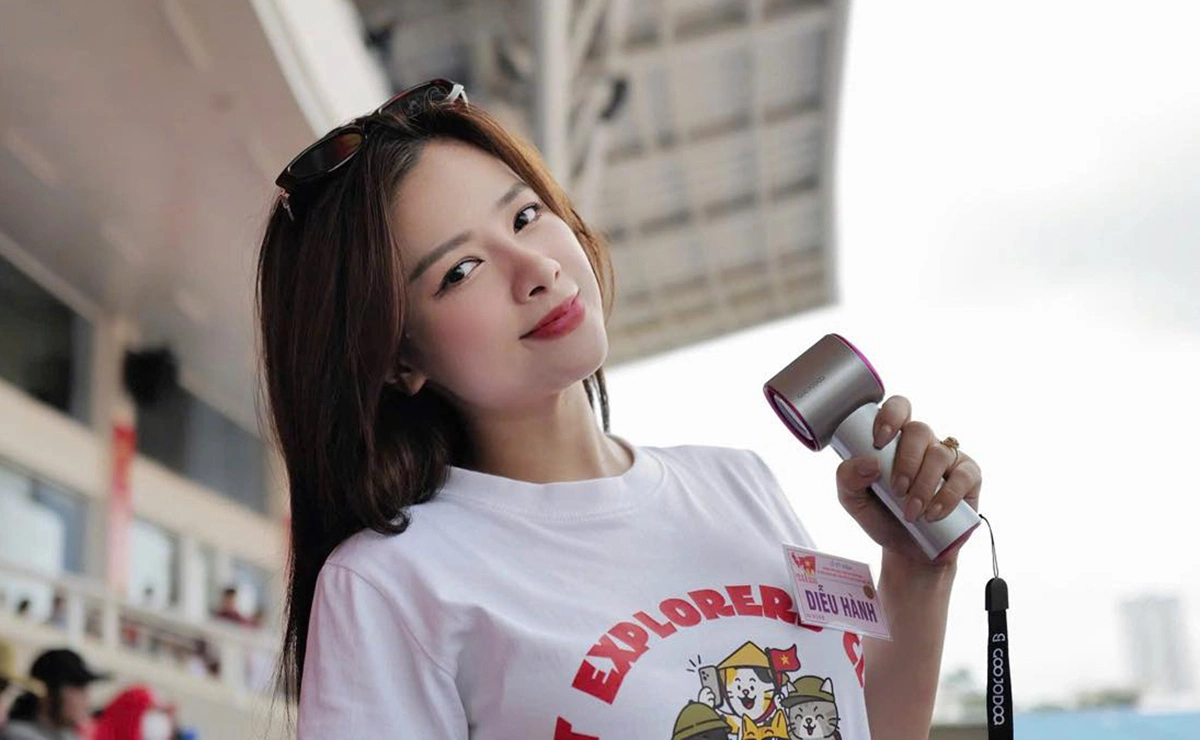 Dương Hoàng Yến tập hát trong Lễ Kỷ niệm 80 năm Quốc khánh