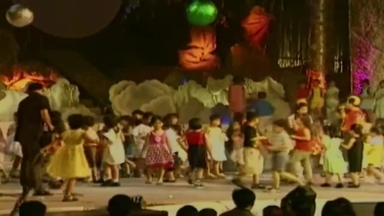 Rước đèn tháng Tám - nhạc sĩ Vân Thanh sáng tác, bé Xuân Mai hát