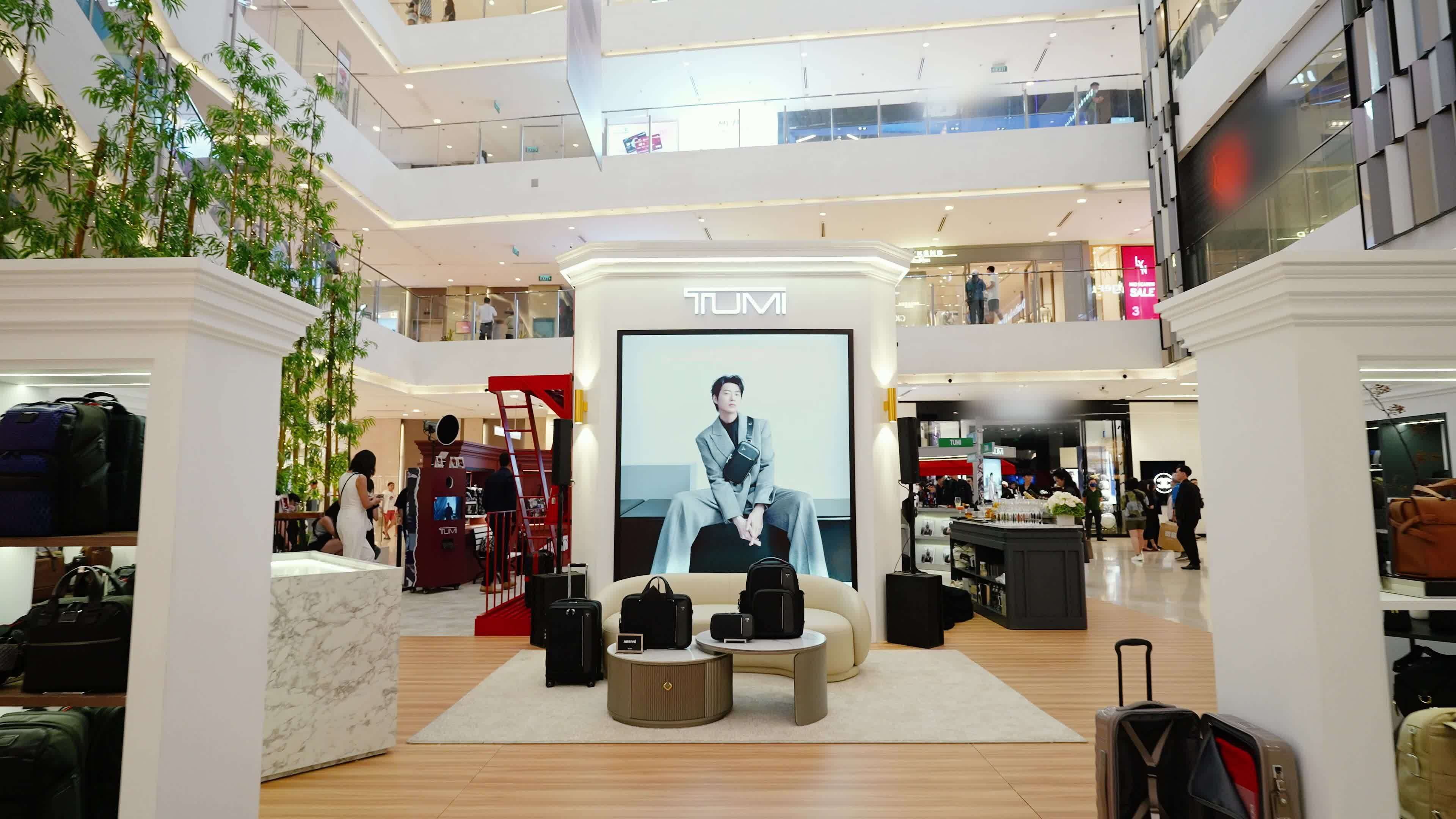 Không gian trưng bày BST Thu Tumi 2025