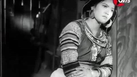 Nghệ sĩ Kiều Hưng hát 'Bài ca trên núi'