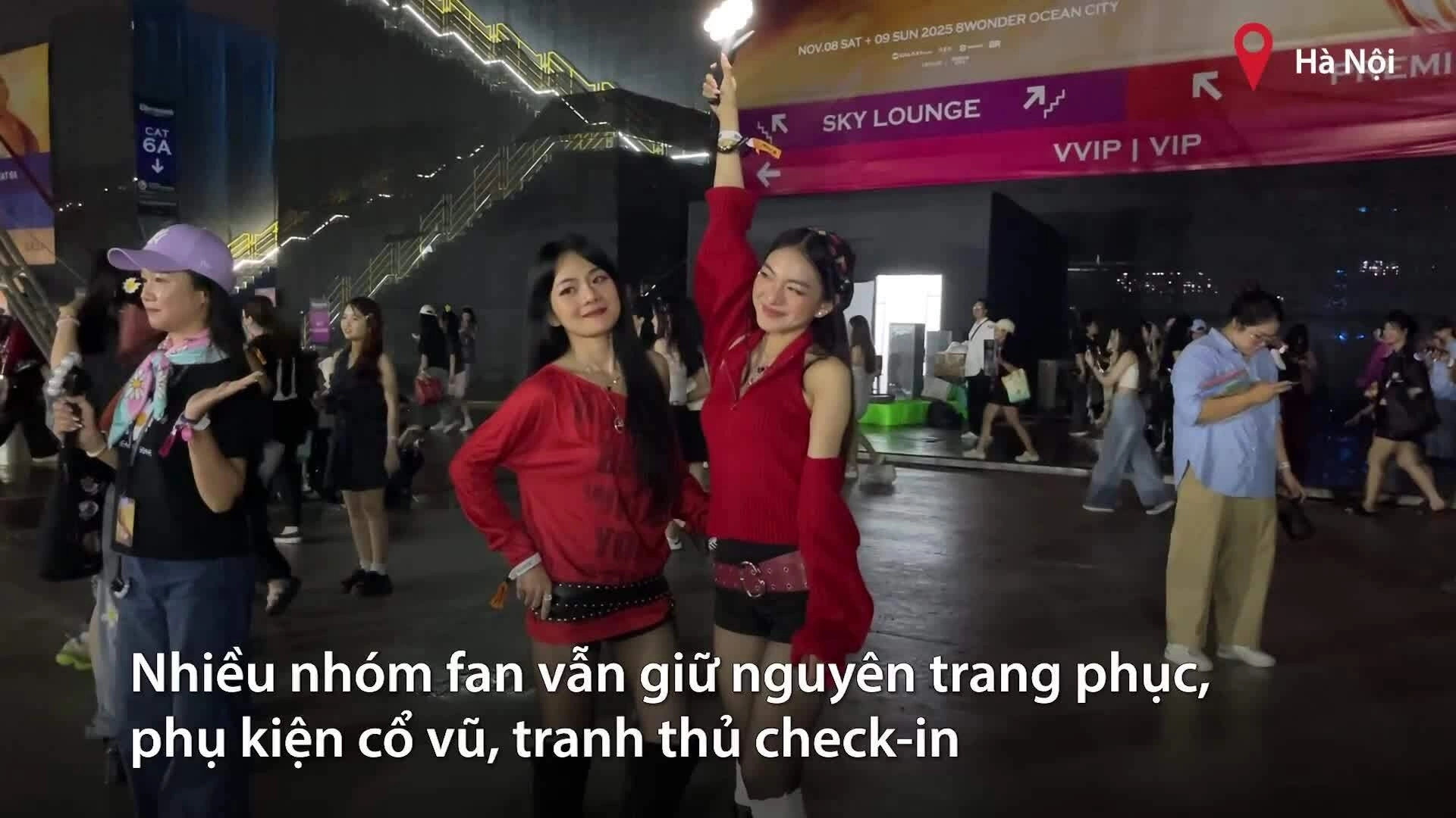 Fan Việt lưu luyến sau concert G-DRAGON
