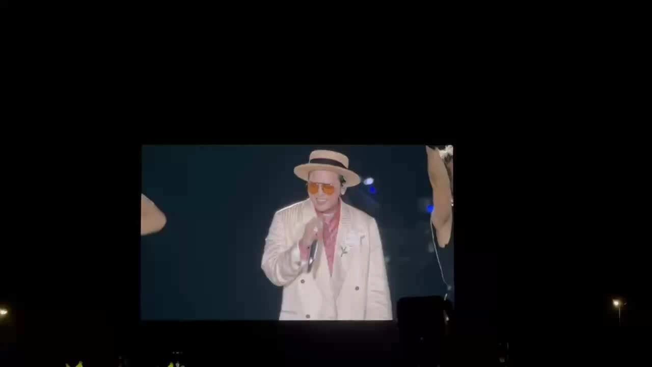 G-Dragon hát 'Too Bad'