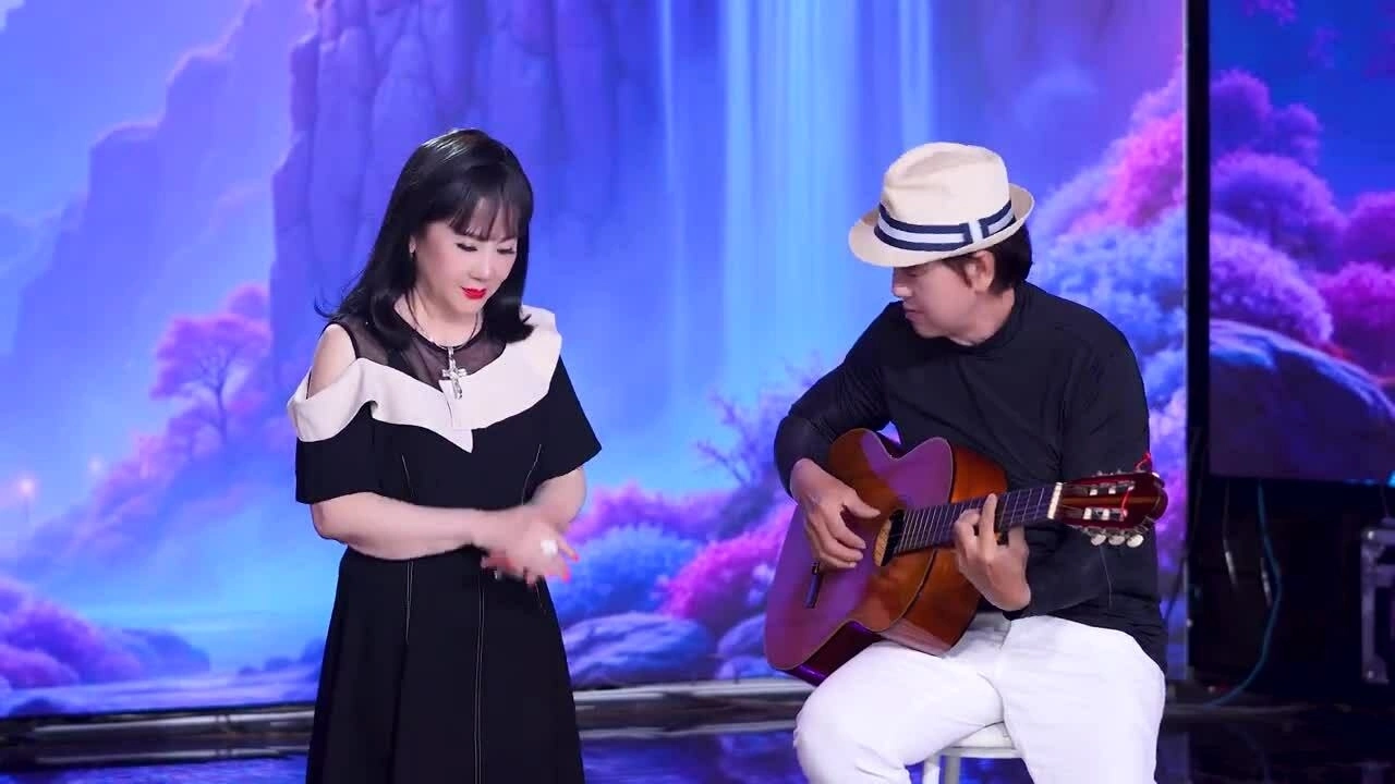 Mộng Tuyền hát "Rồi cũng già"