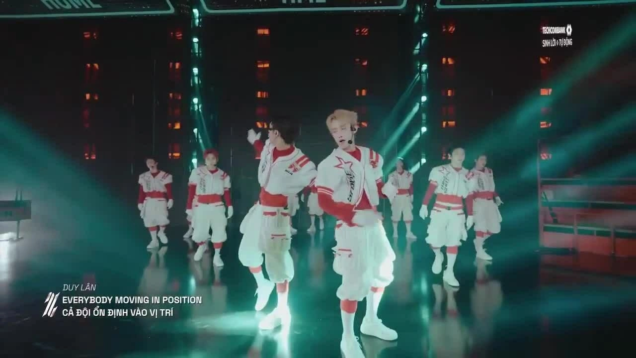 11 thí sinh Tân binh toàn năng hát 'Take a shot'