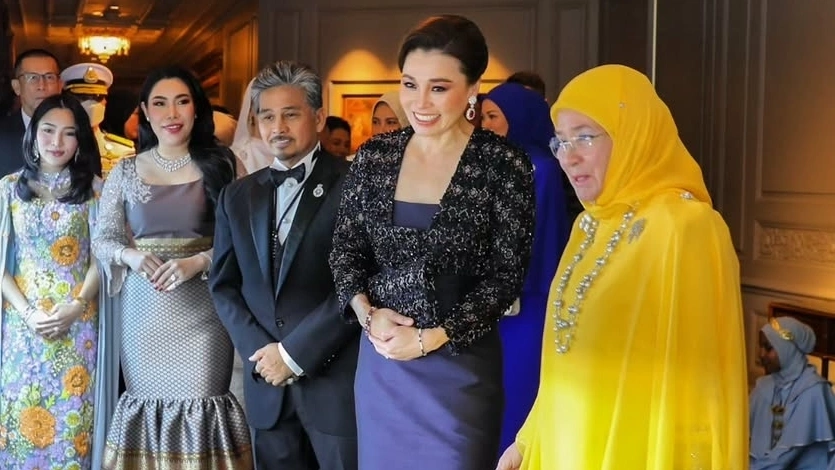 Hoàng hậu Suthida dự sự kiện