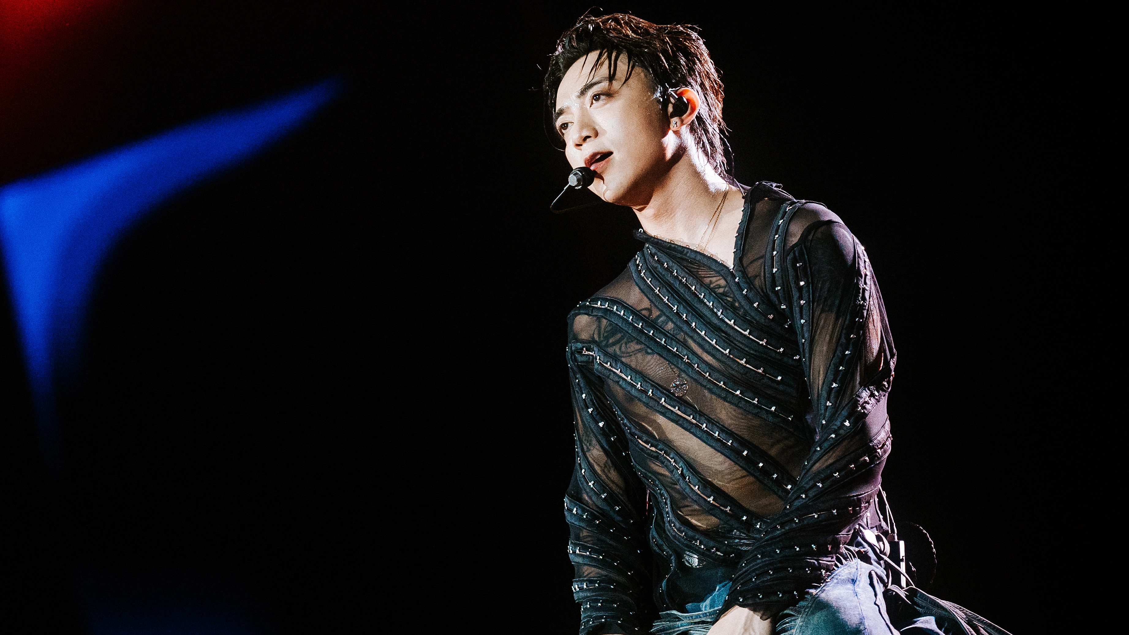 Soobin khoe giọng hát và vũ đạo trong bài 'Trò chơi'