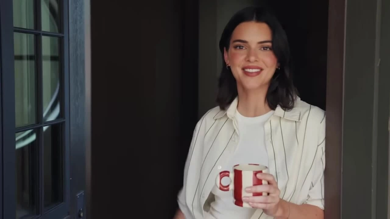Biệt thự phong cách bà ngoại của siêu mẫu Kendall Jenner