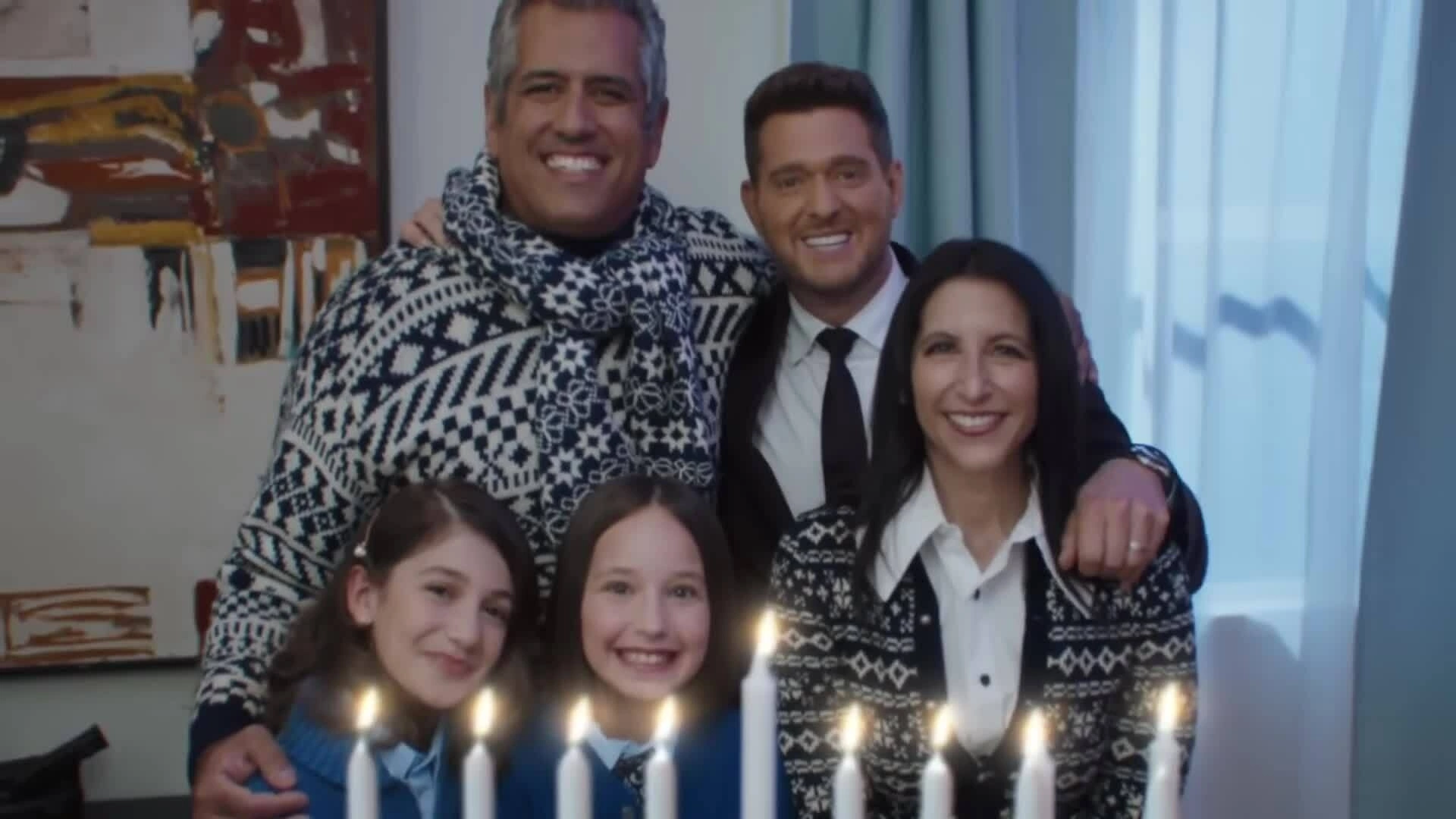 MV " It's Beginning to Look a Lot Like Christmas"