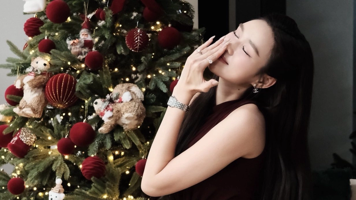 Đỗ Thị Hà đón Giáng sinh đầu tiên sau kết hôn