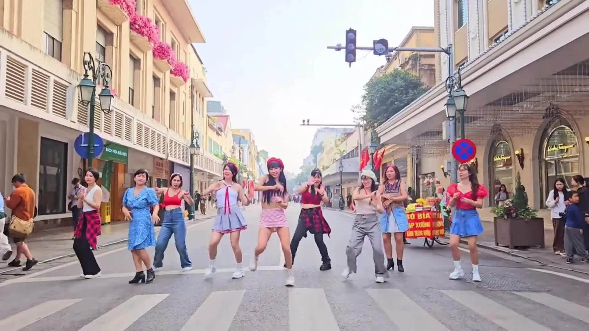 Khán giả dùng nền nhạc "Được" làm video nhảy