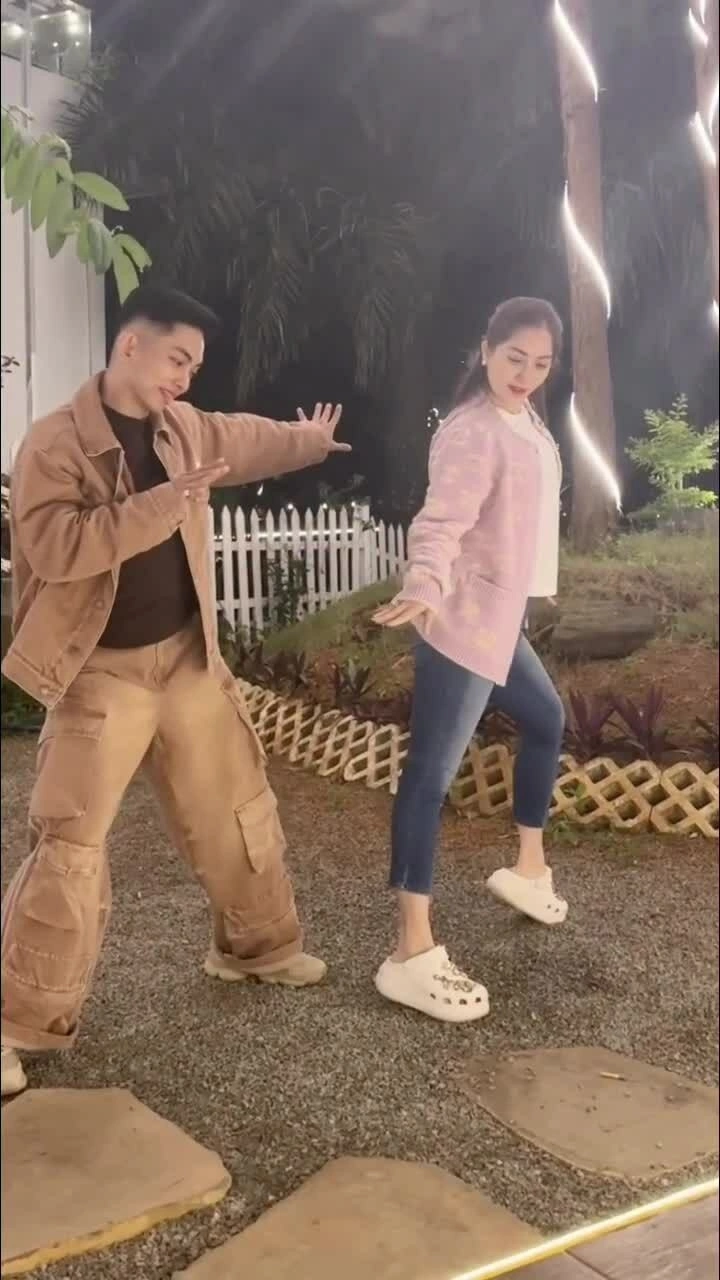 Khánh Thi, Phan Hiển nhảy trên nền nhạc 'Được'