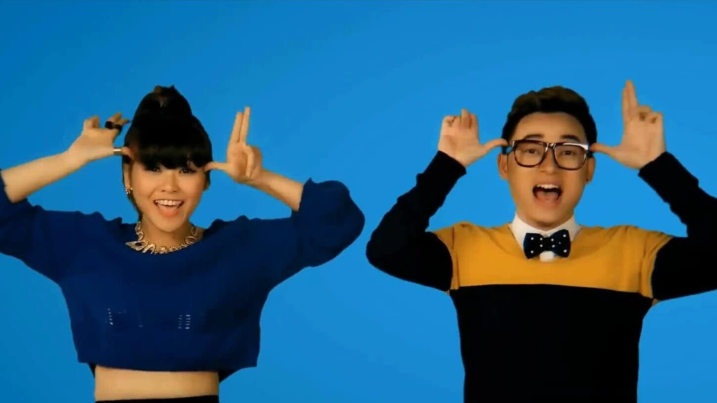 MV "Bốn chữ lắm" của Trương Thảo Nhi, Trúc Nhân