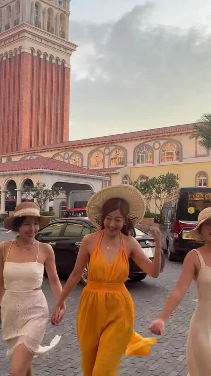 Chu Trí Hiền và bạn thân ở Phú Quốc