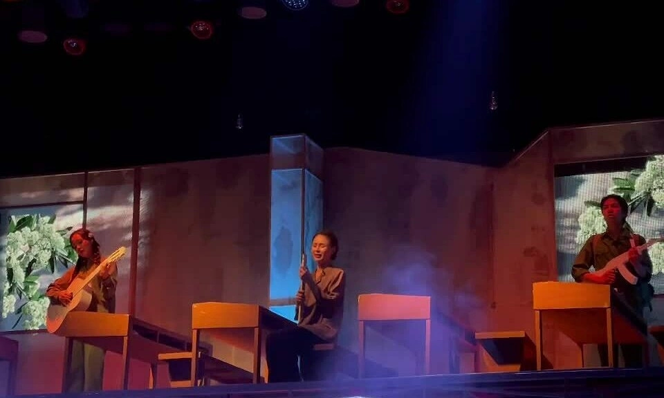 Cảnh kết vở 'Quân khu Nam Đồng'