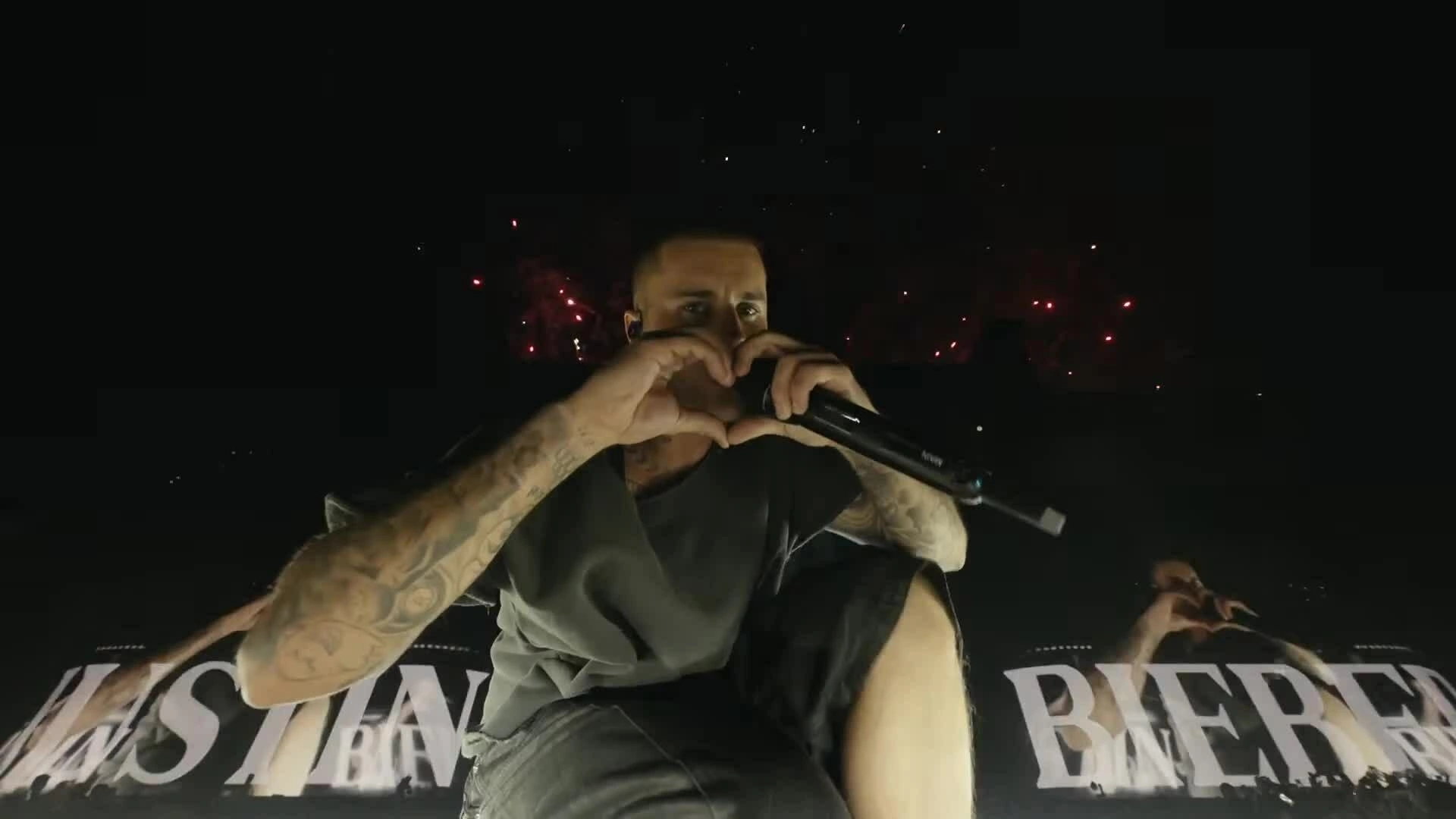 Tiết mục "Daisies" của Justin Bieber tại Coachella