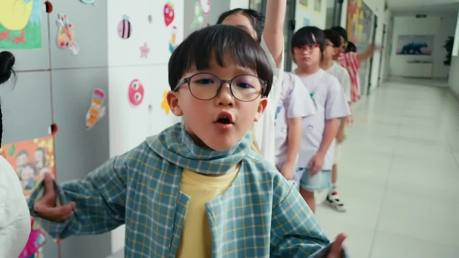 MV 'Em bé Chất' - Xệ Xệ