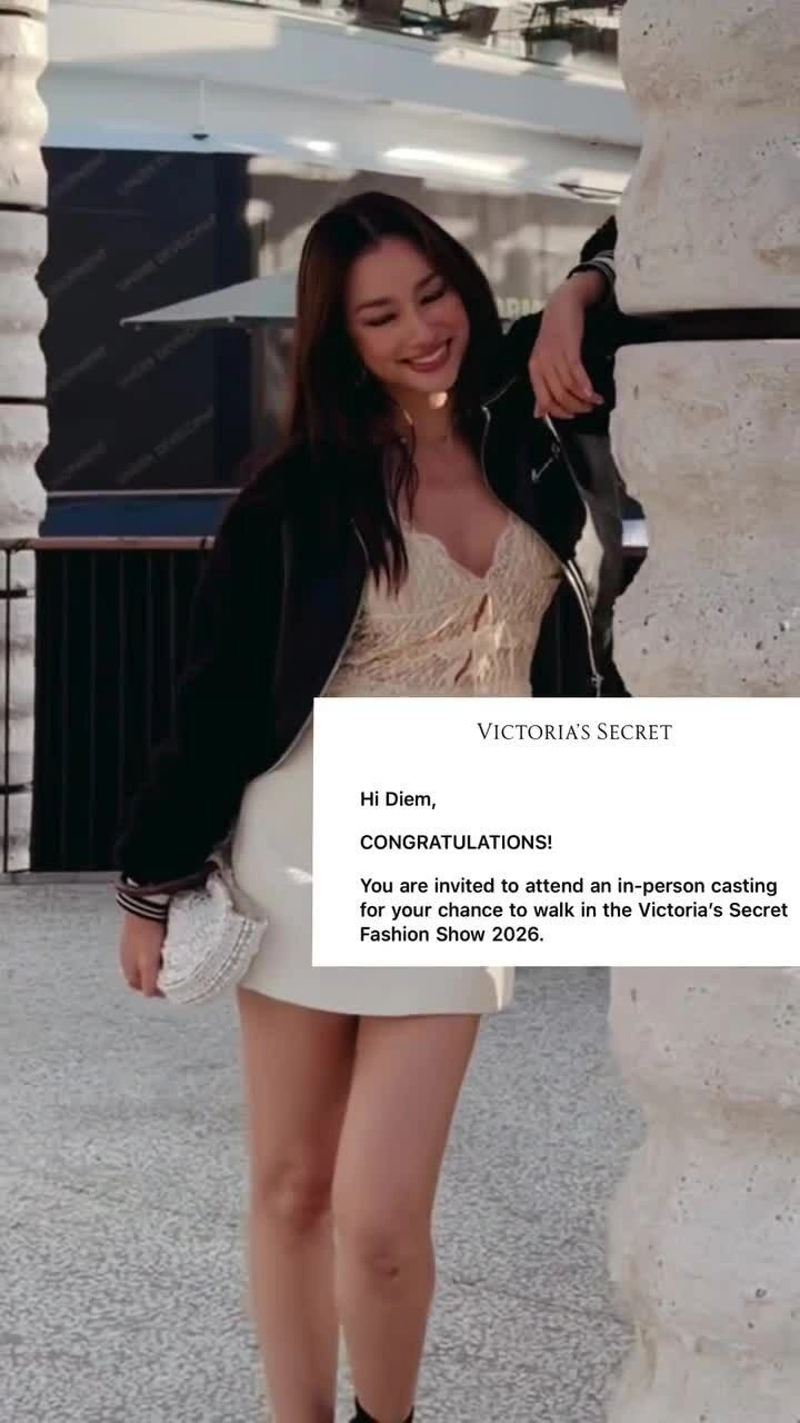Trúc Diễm catwalk trên phố ở Mỹ