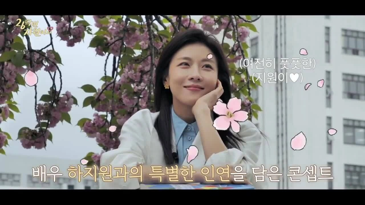 'Hoàng hậu Ki' Ha Ji Won hút fan với phong cách sinh viên