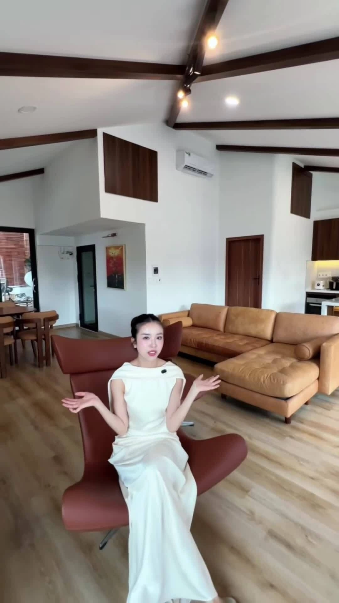 Thúy An cải tạo sân thượng của biệt thự thành phòng nghỉ dưỡng
