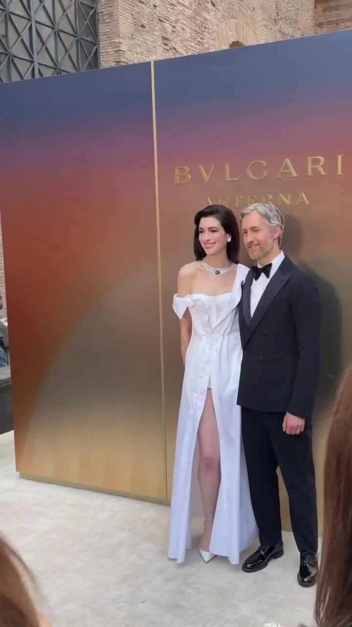 Anne Hathaway và chồng dự sự kiện Bvlgari năm 2024