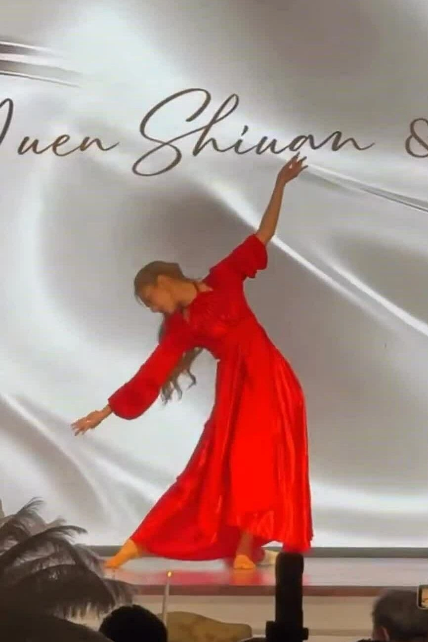 Katleen Phan Võ múa ở đám cưới